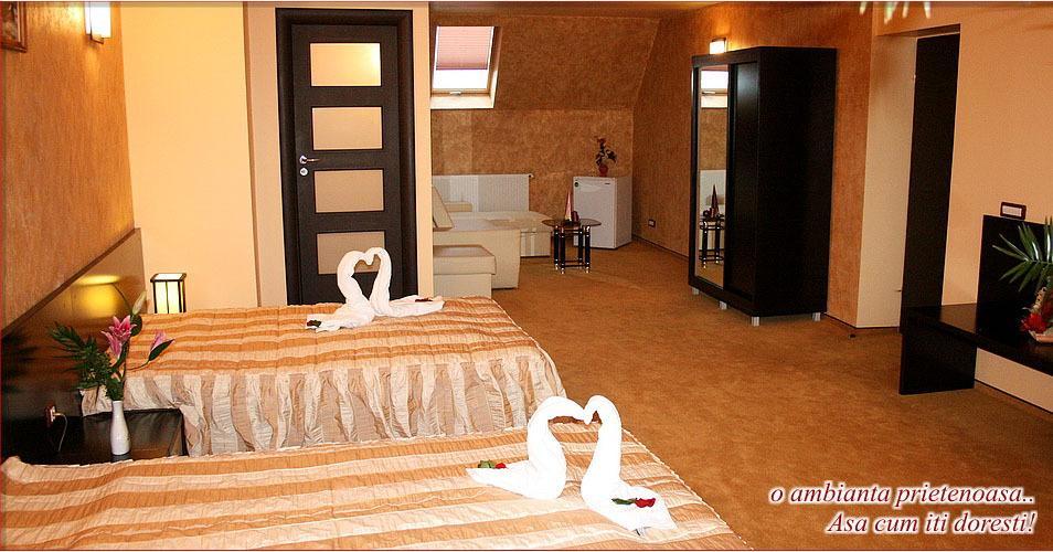 Hotel Palace Târgu Jiu Quarto foto